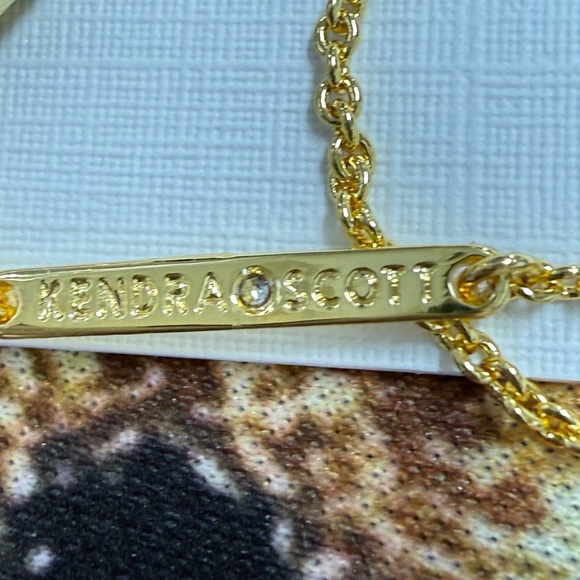 Kendra Scott Gold and Green Heart Necklace Set - Picture 4 of 4